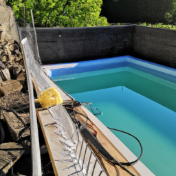 Piscine Extérieure à Coque : Élégance et Facilité d'Entretien Saint-Malo